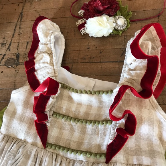 Sweet honey Christmas dress - Picture 2 of 2